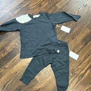 Brand new baby set size 2T